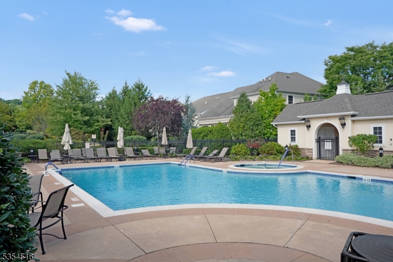 Four Seasons Promenade - Residential