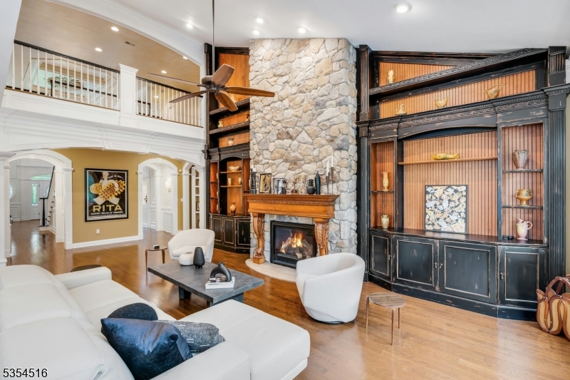 Four Seasons Promenade - Residential