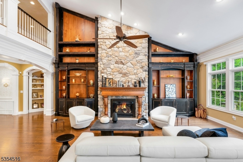 Four Seasons Promenade - Residential