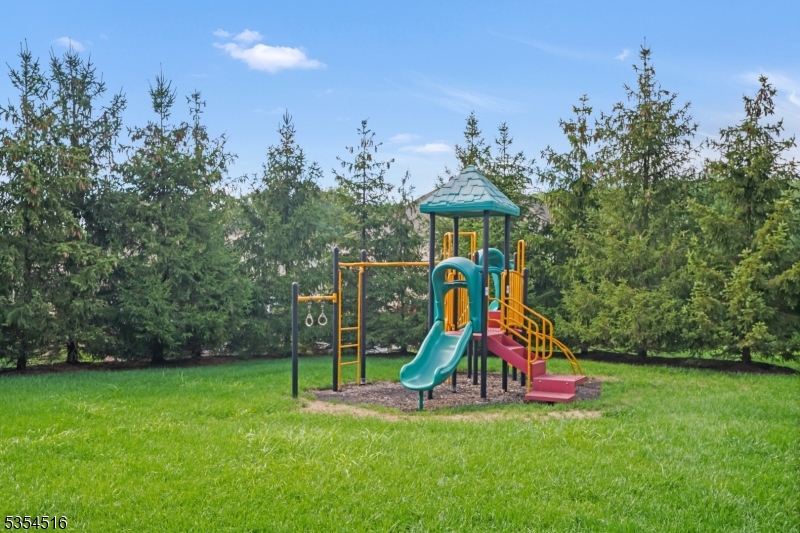 Four Seasons Promenade - Residential