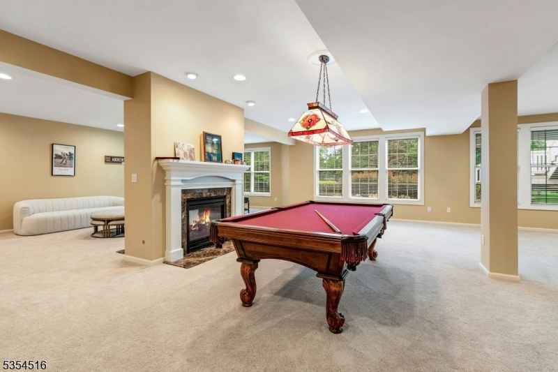 Four Seasons Promenade - Residential