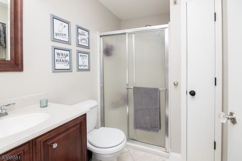 Seasons Glen - Residential Lease