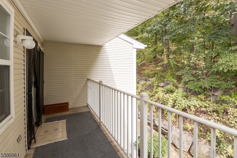 Seasons Glen - Residential Lease