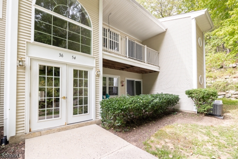 Seasons Glen - Residential Lease