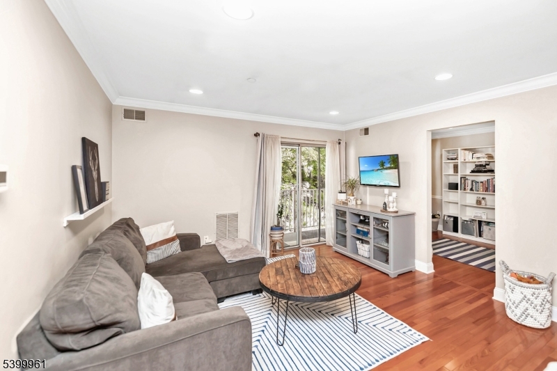 Seasons Glen - Residential Lease