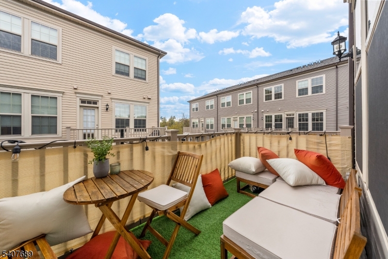 Somerville Station - Residential