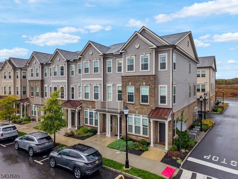 Somerville Station - Residential