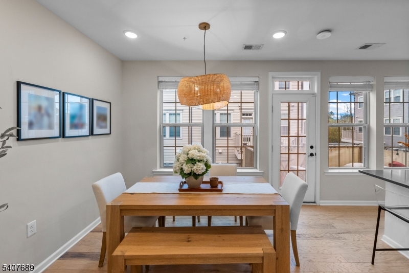 Somerville Station - Residential