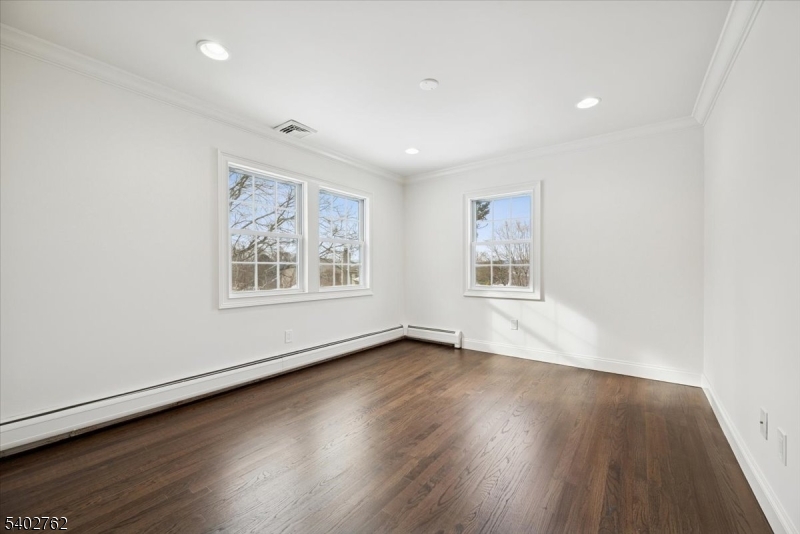 Hastings Square - Residential