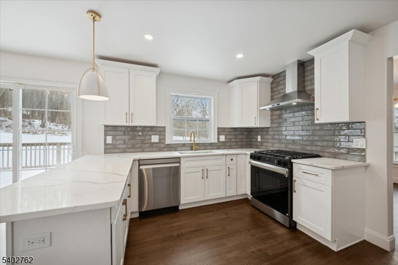 Hastings Square - Residential