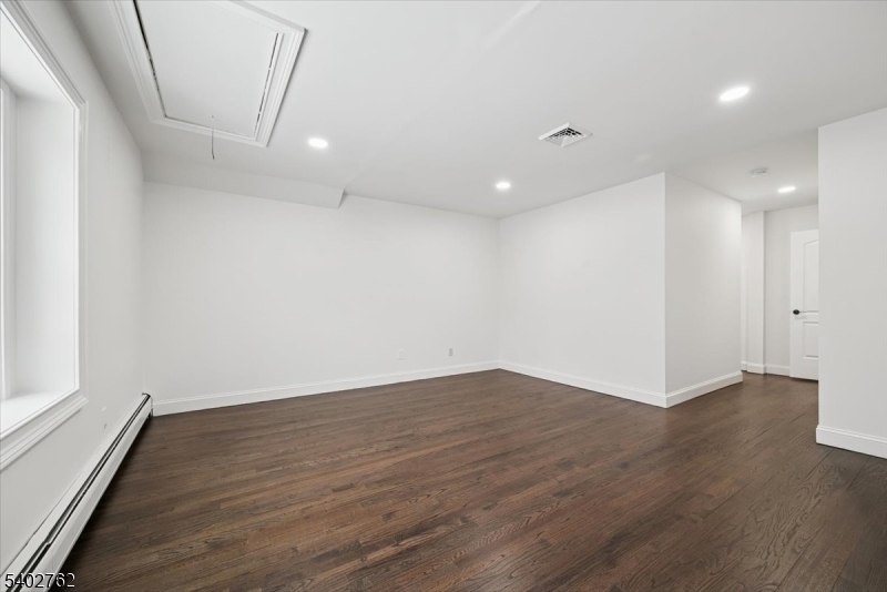 Hastings Square - Residential