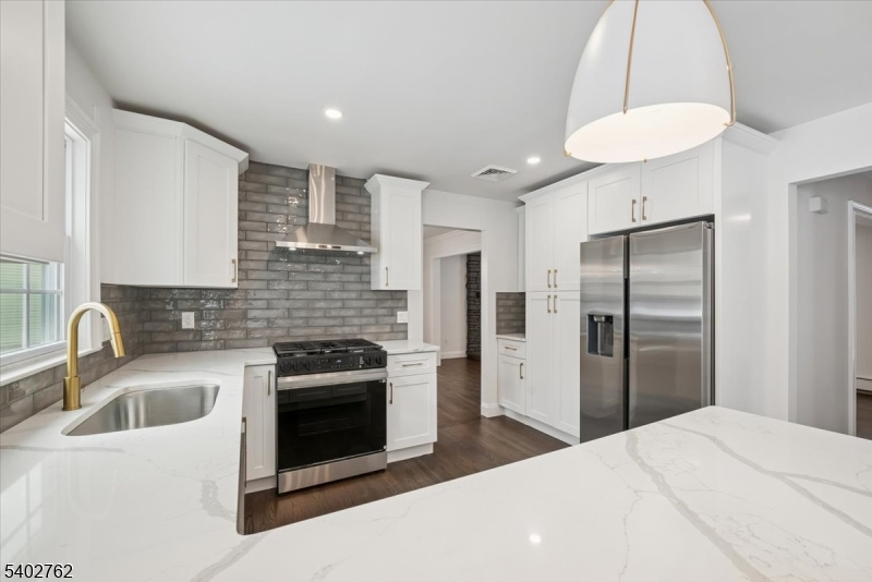 Hastings Square - Residential