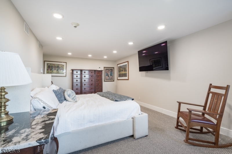 Claridge House II - Residential