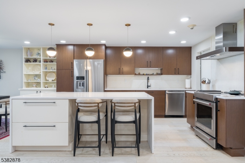 Claridge House II - Residential