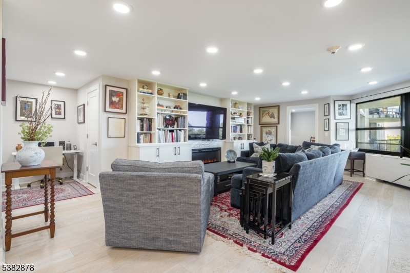 Claridge House II - Residential