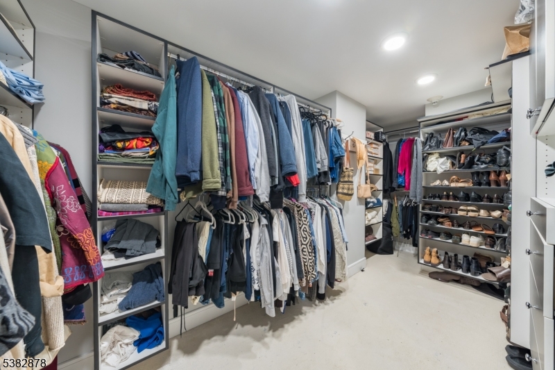 Claridge House II - Residential