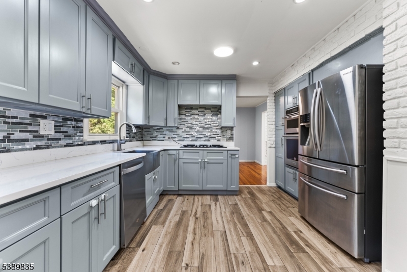 Ped Realty Corp Sec 5 - Residential