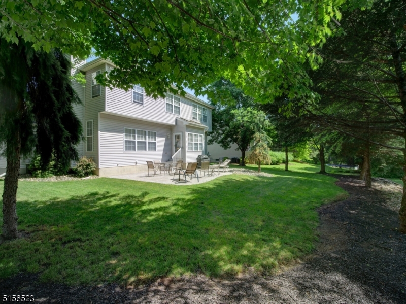 POETS PEAK - Residential