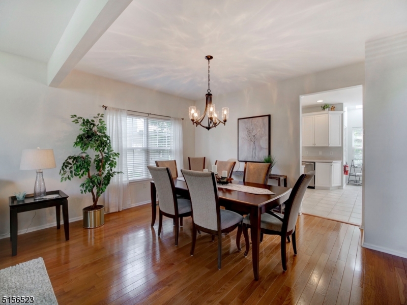 POETS PEAK - Residential