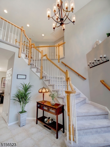 POETS PEAK - Residential