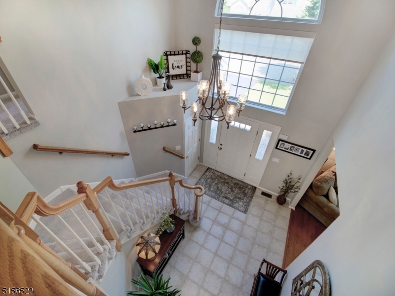 POETS PEAK - Residential