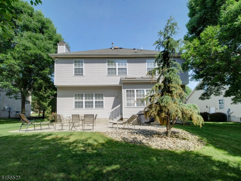 POETS PEAK - Residential