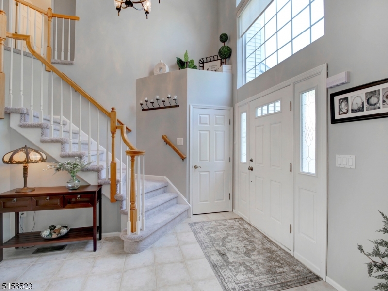 POETS PEAK - Residential