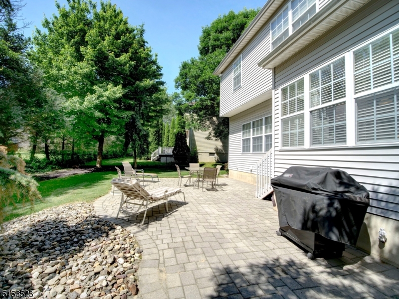 POETS PEAK - Residential