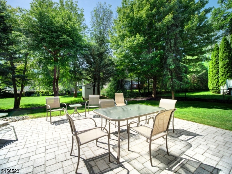 POETS PEAK - Residential