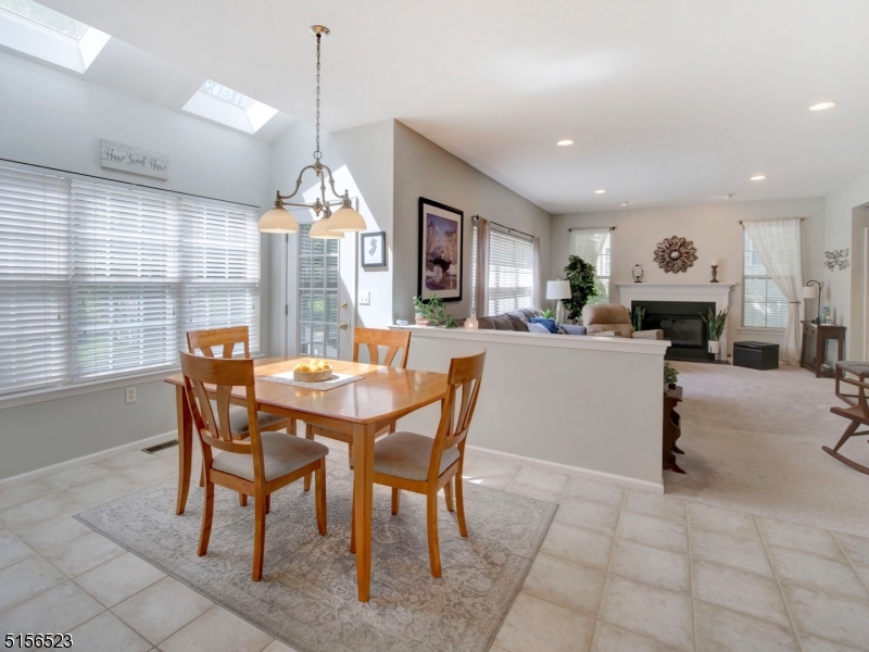 POETS PEAK - Residential