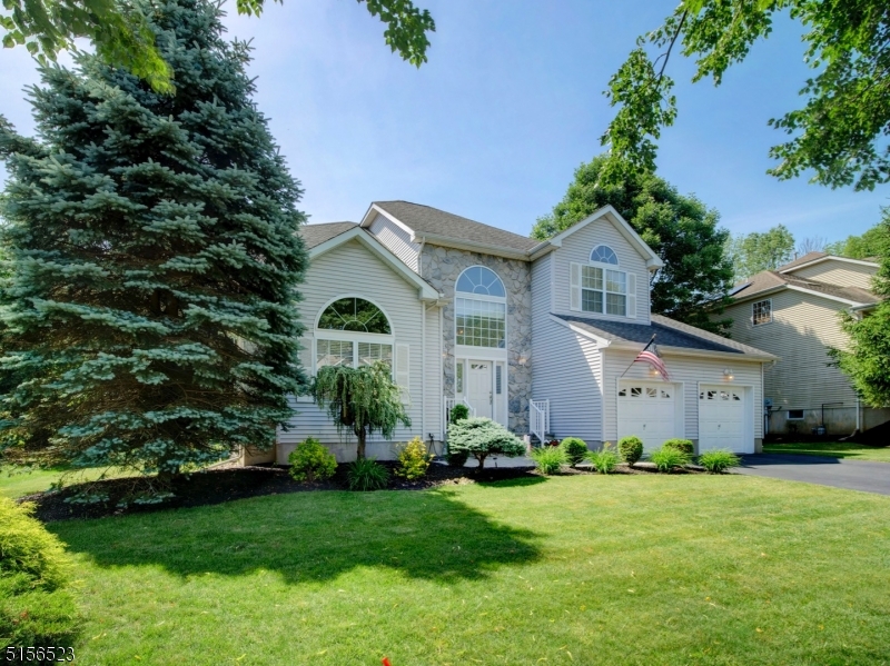 POETS PEAK - Residential