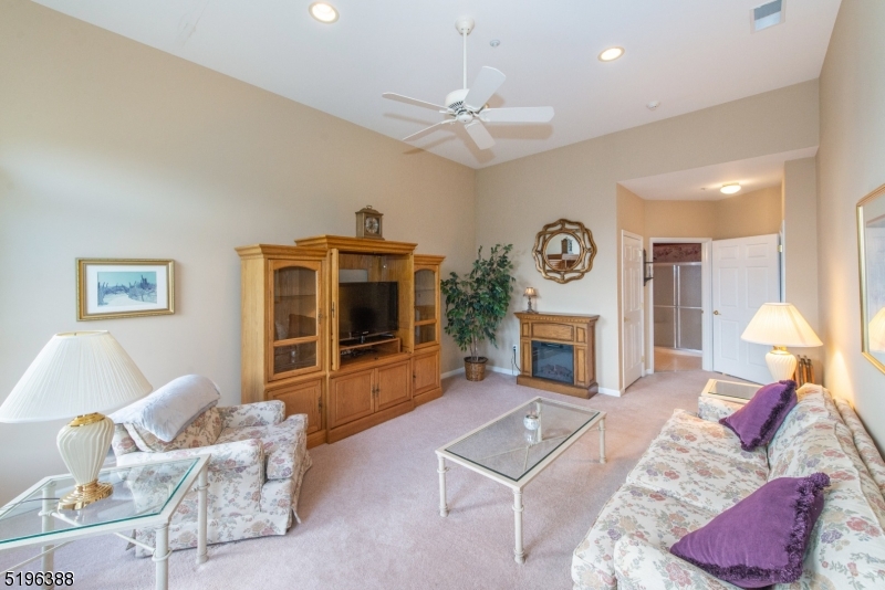 Fox Hills - Residential