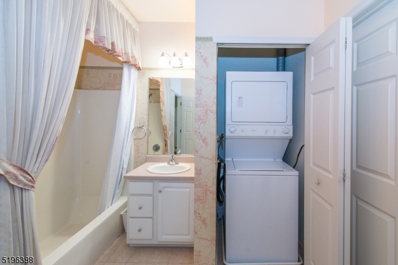 Fox Hills - Residential