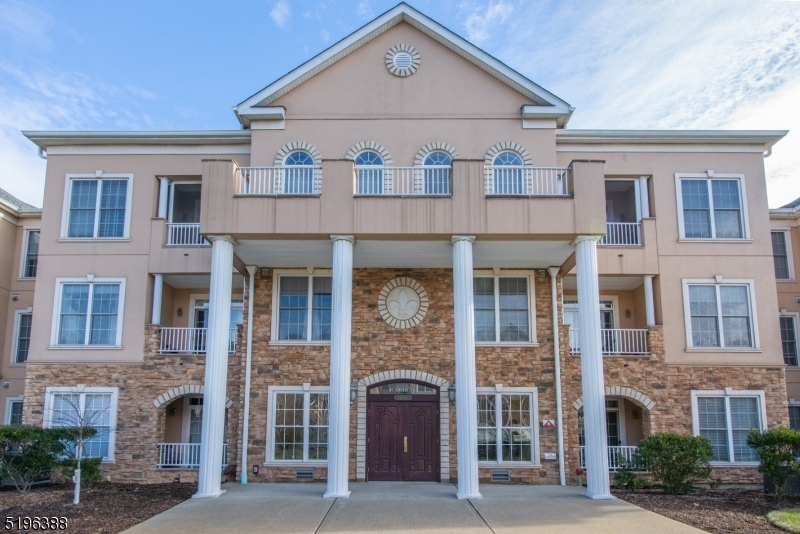 Fox Hills - Residential