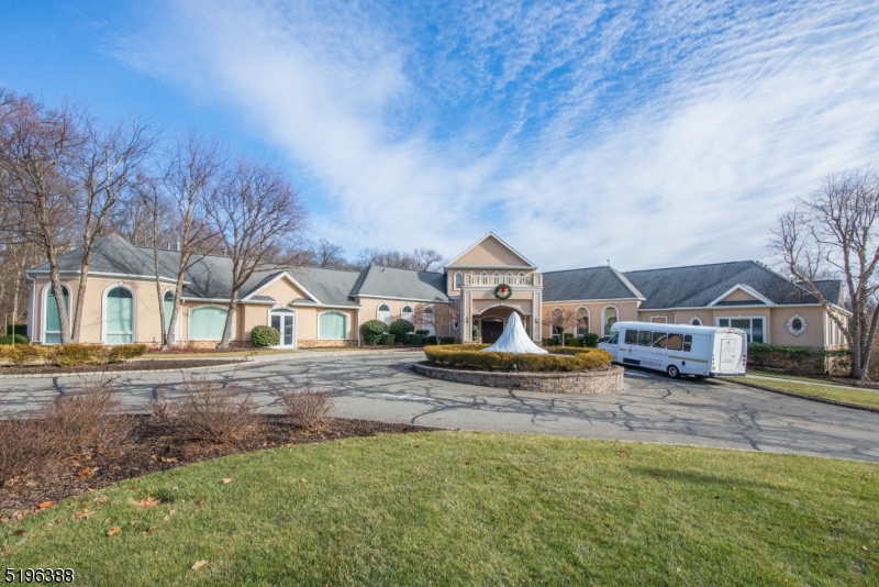 Fox Hills - Residential