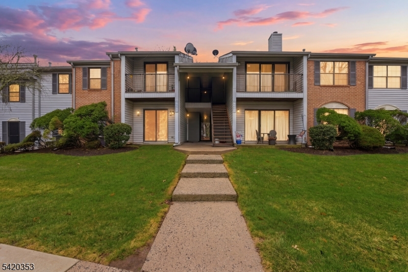 Society Hill II - Residential