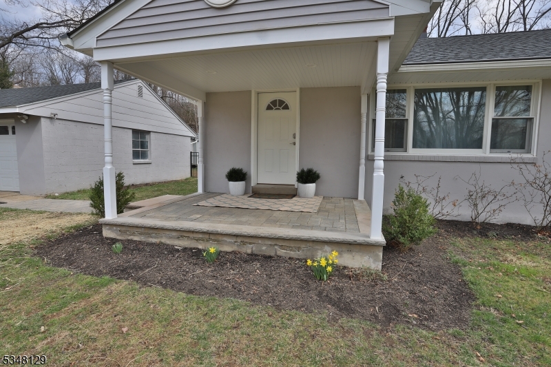 Hampton Boro, New Jersey 08827, United States, 3 Bedrooms Bedrooms, ,2 BathroomsBathrooms,Residential,Pending,100330