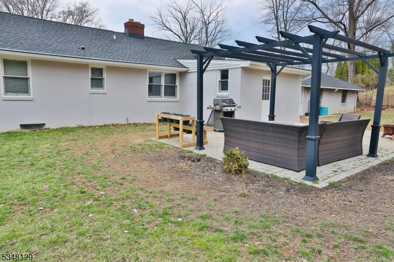 Hampton Boro, New Jersey 08827, United States, 3 Bedrooms Bedrooms, ,2 BathroomsBathrooms,Residential,Pending,100330