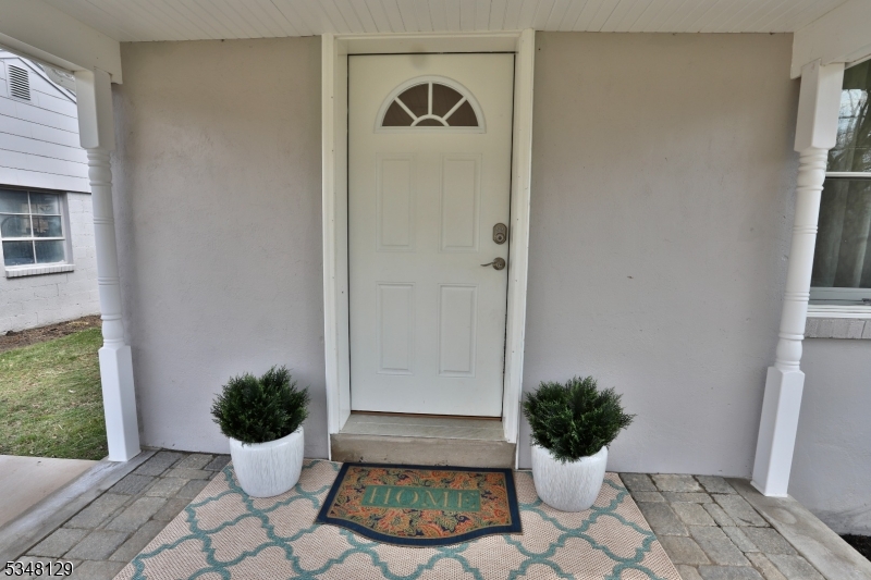 Hampton Boro, New Jersey 08827, United States, 3 Bedrooms Bedrooms, ,2 BathroomsBathrooms,Residential,Pending,100330