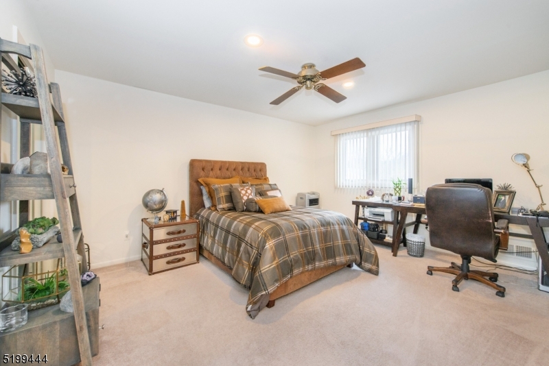 Dorset Hollow - Residential