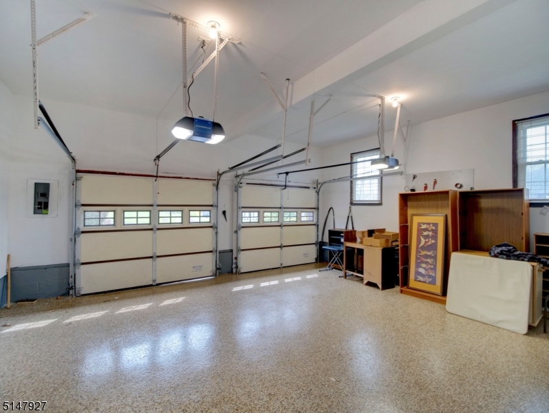 SUCCASUNNA - Residential