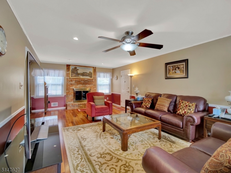 SUCCASUNNA - Residential