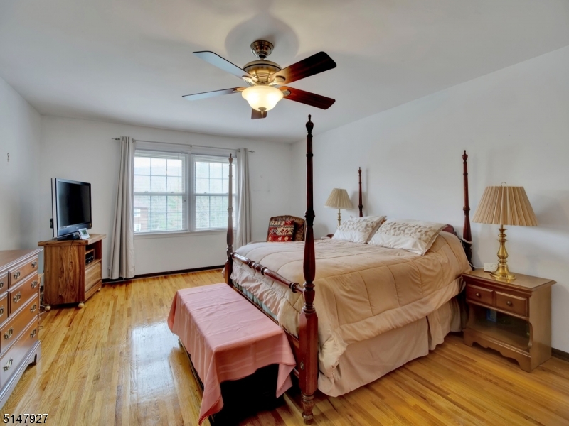 SUCCASUNNA - Residential