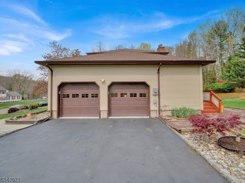 SUCCASUNNA - Residential