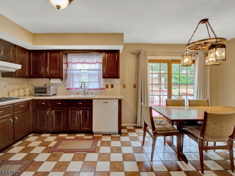 SUCCASUNNA - Residential