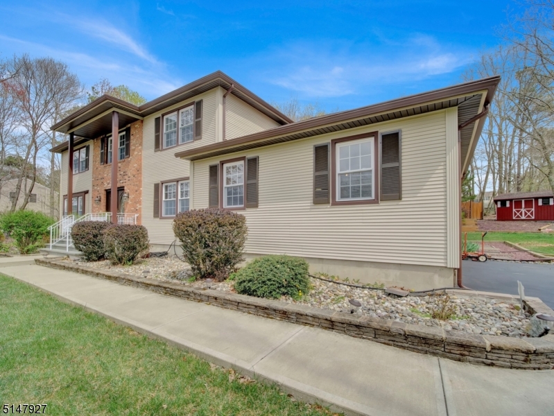 SUCCASUNNA - Residential