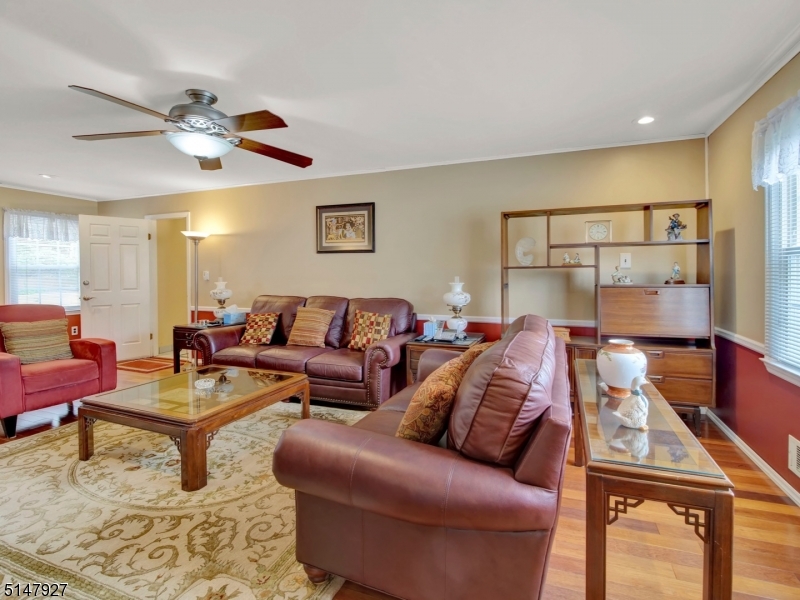 SUCCASUNNA - Residential