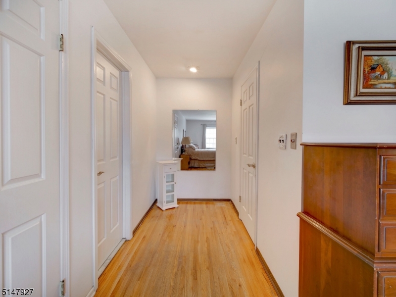 SUCCASUNNA - Residential