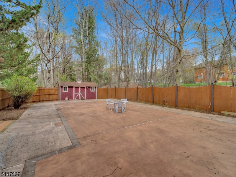 SUCCASUNNA - Residential