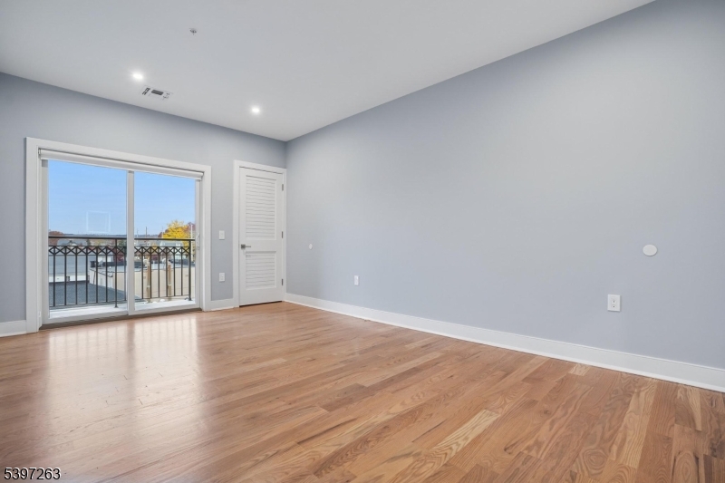 Fairview Plaza - Residential Lease